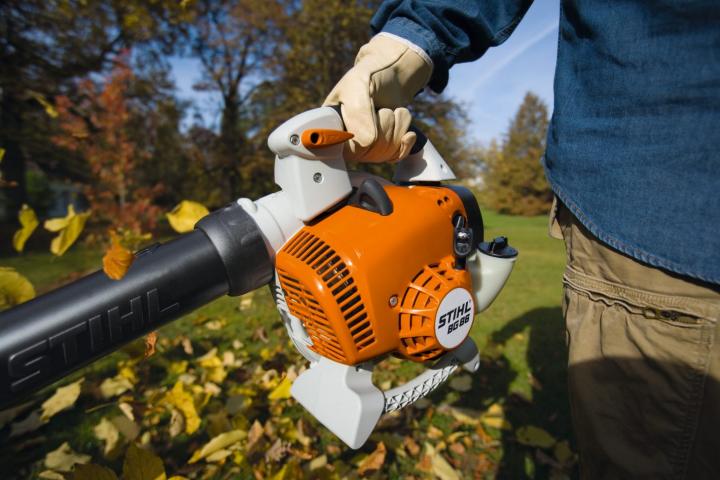 Моторна метла Stihl BG 86, снимка 3 - Листосъбирачи
