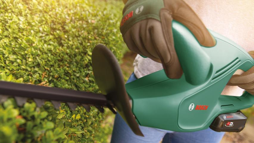 Акумулаторен храсторез Bosch EasyHedgeCut 18-45 (Solo), снимка 6 - Храсторези