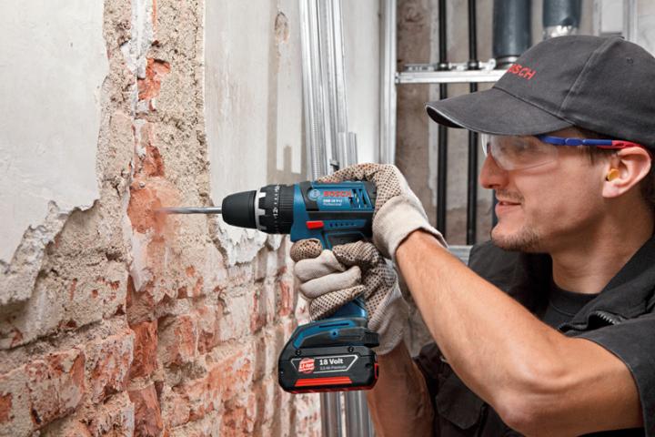 Акумулаторен ударен винтоверт Bosch Blue GSB 183 c 2x2Ah, снимка 2 - Акумулаторни винтоверти