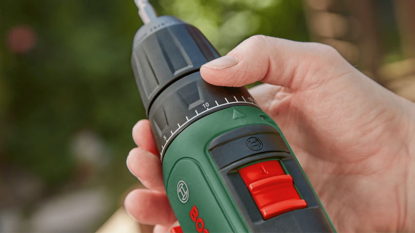 Акумулаторен ударен винтоверт Bosch UniversalImpact 18V Solo, снимка 3 - Акумулаторни винтоверти