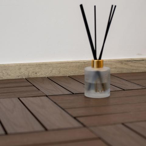 Декинг WPC плочкa PREMIUM 30х30x2,8cm, Орех, снимка 3 - Декинг