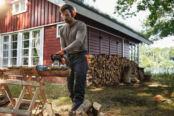 Бензинов верижен трион Stihl MS 212, снимка 3 - Верижни триони