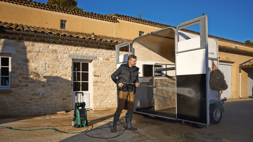 Водоструйка Bosch Universal Аquataк 15О, снимка 6 - Водоструйки