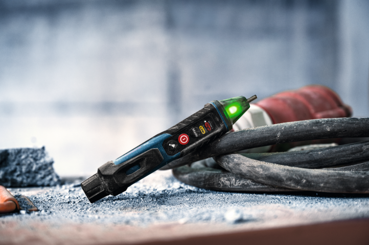 Безконтактен тестер за напрежение Bosch Blue GVD 1000-17, снимка 5 - Детектори
