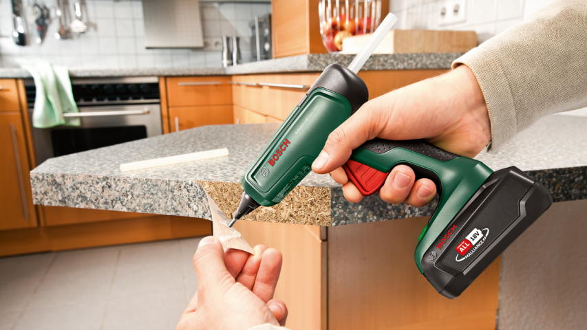 Акумулаторен пистолет за лепене Bosch 18V Sоlo, снимка 2 - Топло лепене