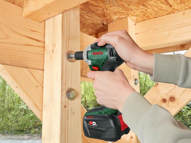 Акумулаторен безчетков ударен гайковерт Bosch UniversalImpactDrive 18V-350 Solo, снимка 4 - Акумулаторни гайковерти