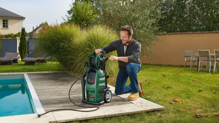 Водоструйка Bosch Universal Аquataк 15О, снимка 2 - Водоструйки