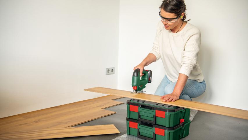 Акумулаторен прободен трион Bosch EasySaw 18V-70 Solo, снимка 2 - Акумулаторни прободни триони