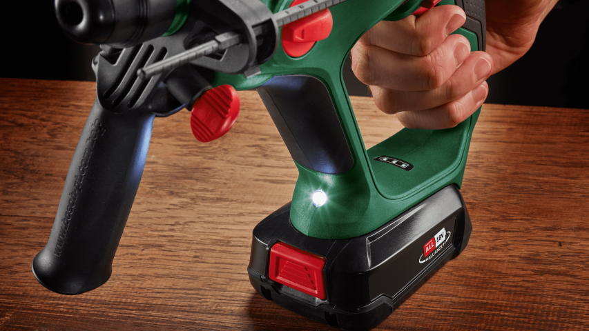 Акумулаторен перфоратор Bosch UniversalHammer 18V Solo, снимка 5 - Акумулаторни перфоратори