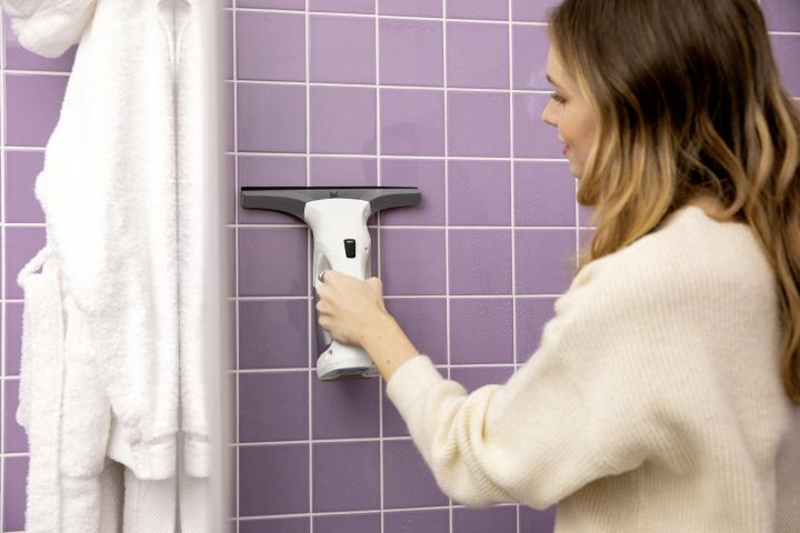 Стъклочистачка KARCHER WV 1 Plus, снимка 4 - Големи машини