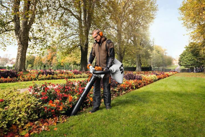 Моторен листосъбирач Stihl SH 86, снимка 3 - Листосъбирачи