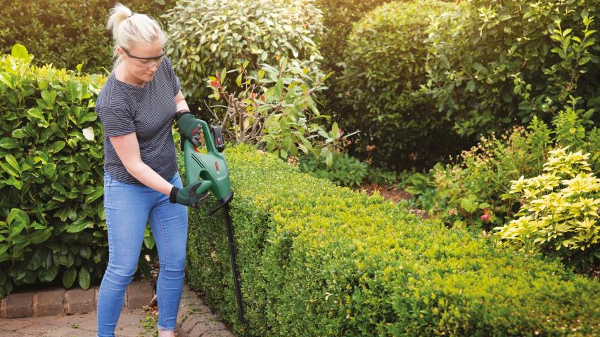 Акумулаторен храсторез Bosch EasyHedgeCut, снимка 4 - Храсторези
